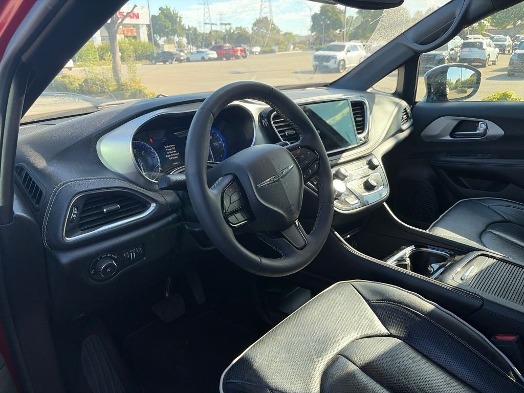 2025 Chrysler Pacifica Limited