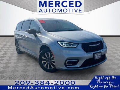 2024 Chrysler Pacifica Hybrid Select