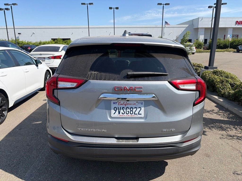 2024 GMC Terrain SLE
