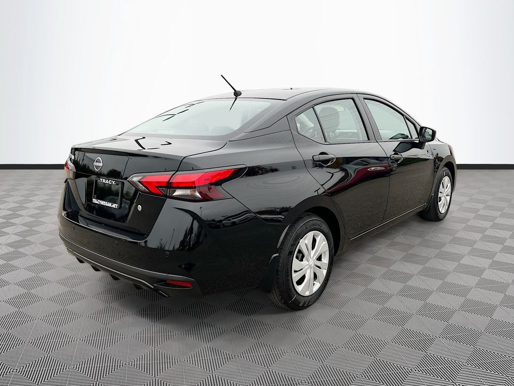 2025 Nissan Versa 1.6 S