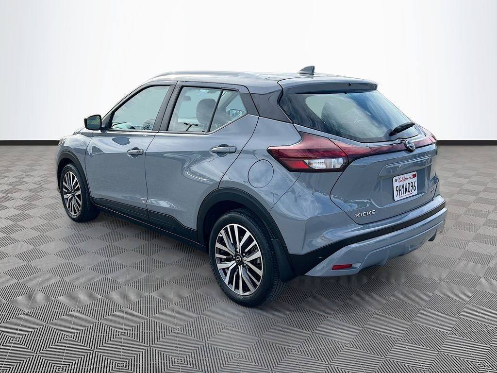 2023 Nissan Kicks SV