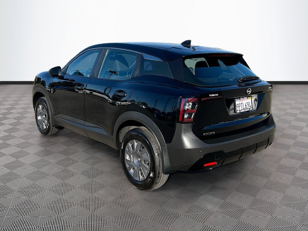 2025 Nissan Kicks S