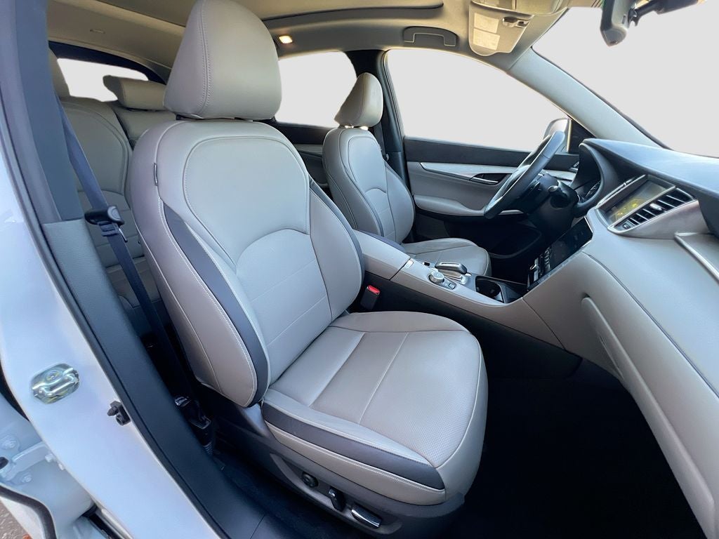 2023 INFINITI QX50 Sensory
