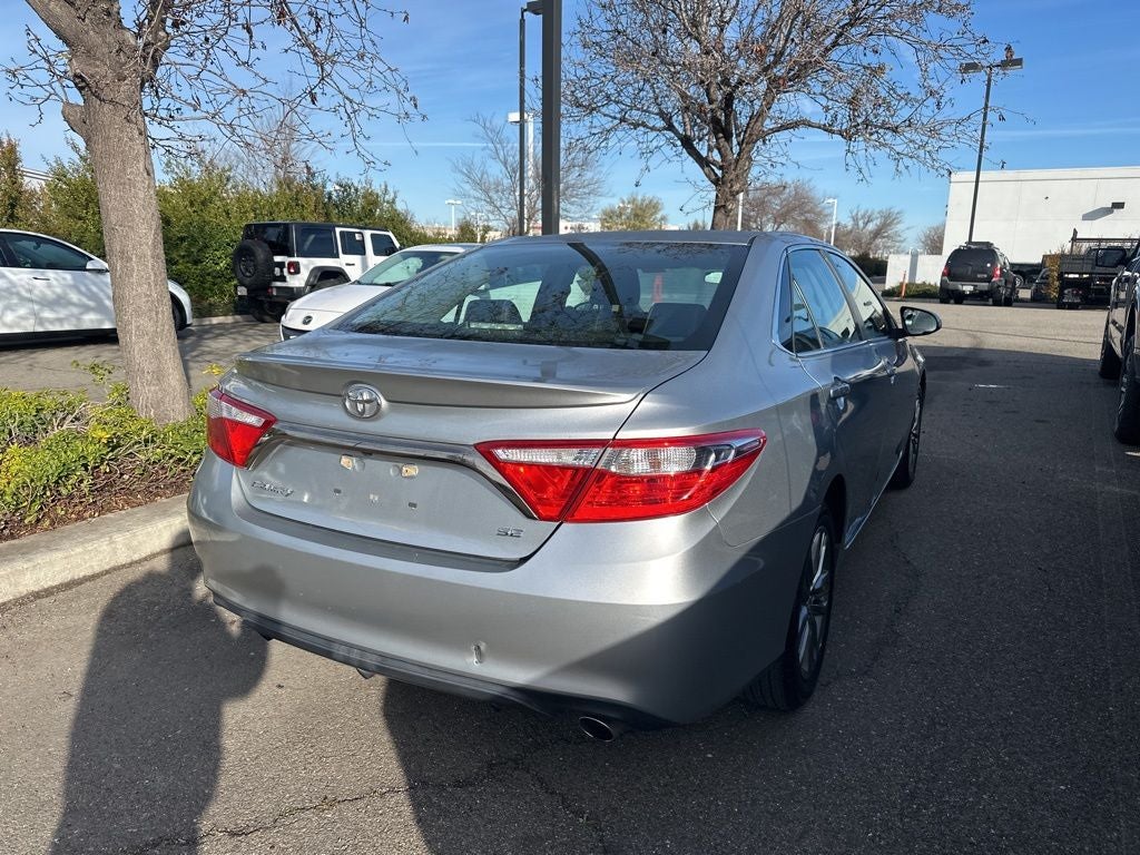 2017 Toyota Camry SE