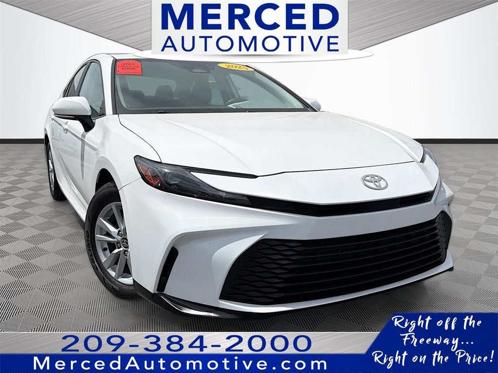 2025 Toyota Camry LE