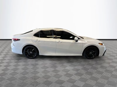 2022 Toyota Camry Hybrid XSE