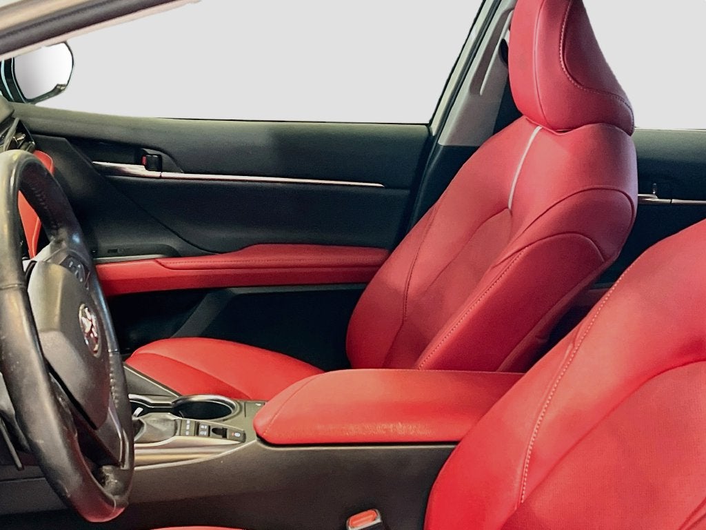 2022 Toyota Camry Hybrid XSE