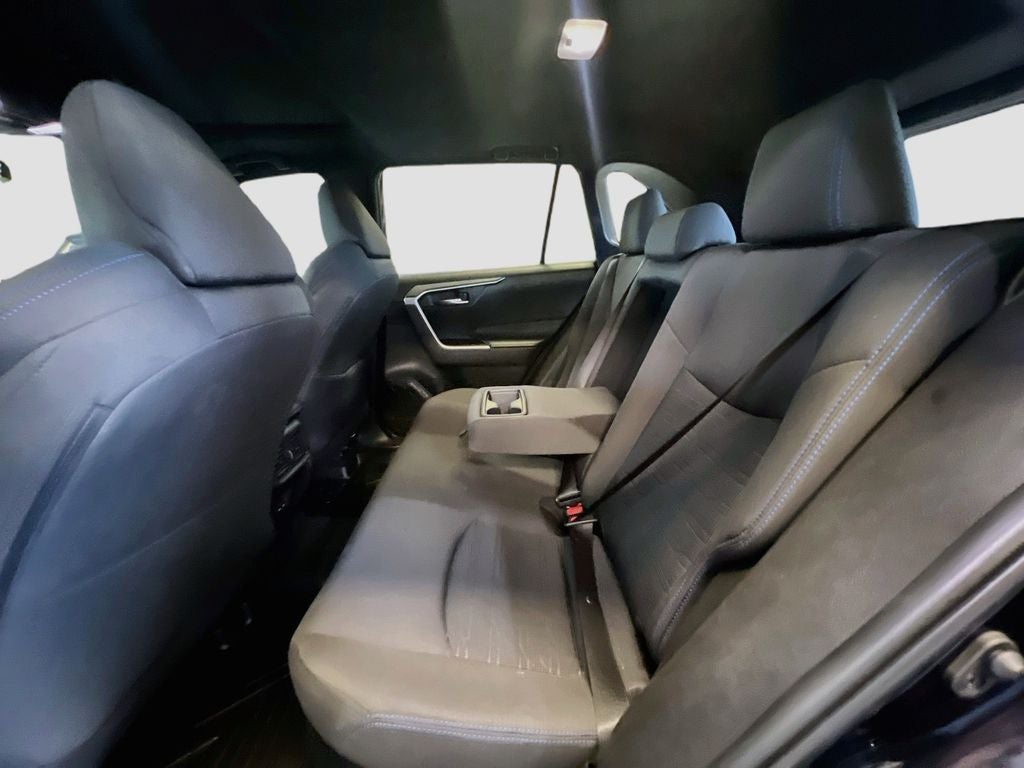 2022 Toyota RAV4 Hybrid SE