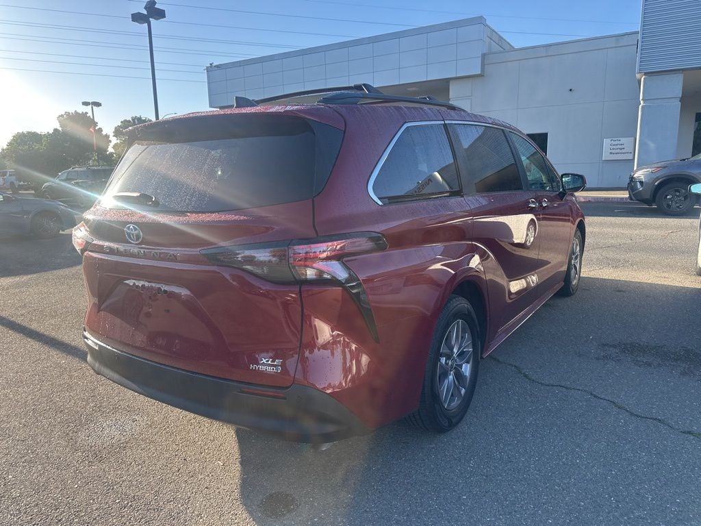 2023 Toyota Sienna XLE 7 Passenger