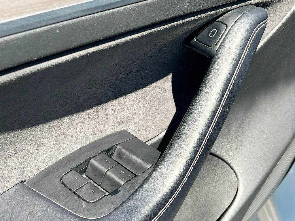 2022 Tesla Model 3 Base