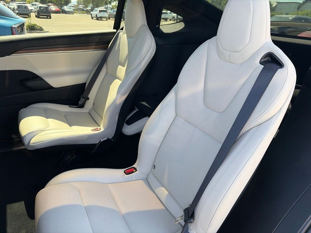 2022 Tesla Model X Base