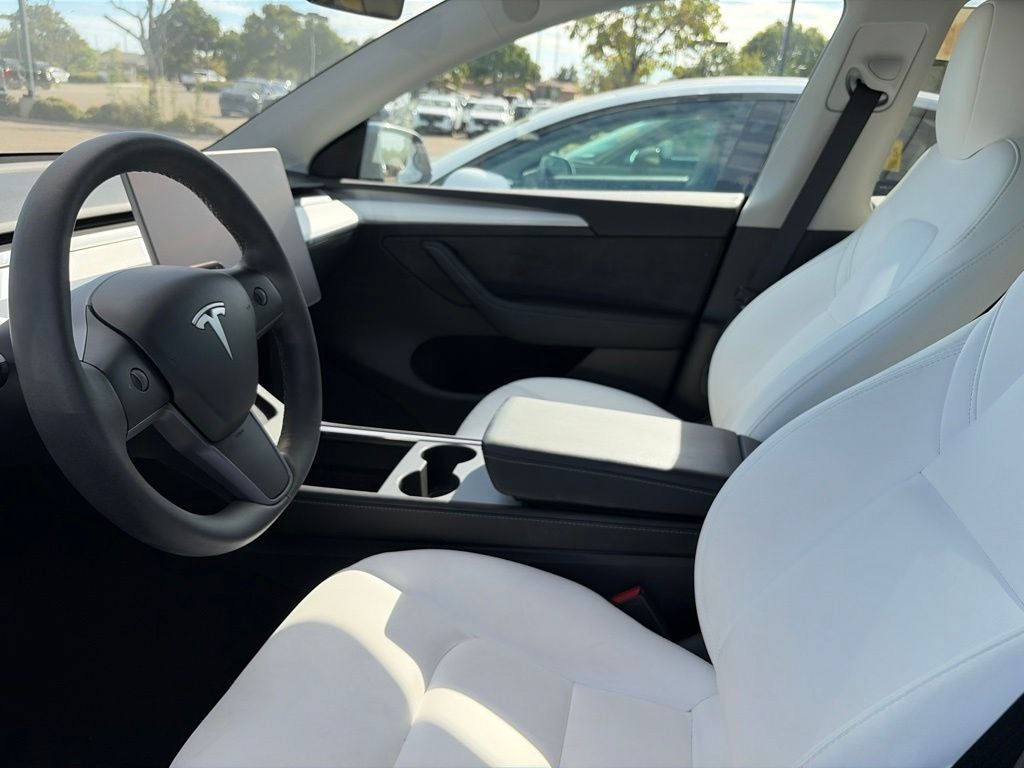2025 Tesla Model Y Long Range