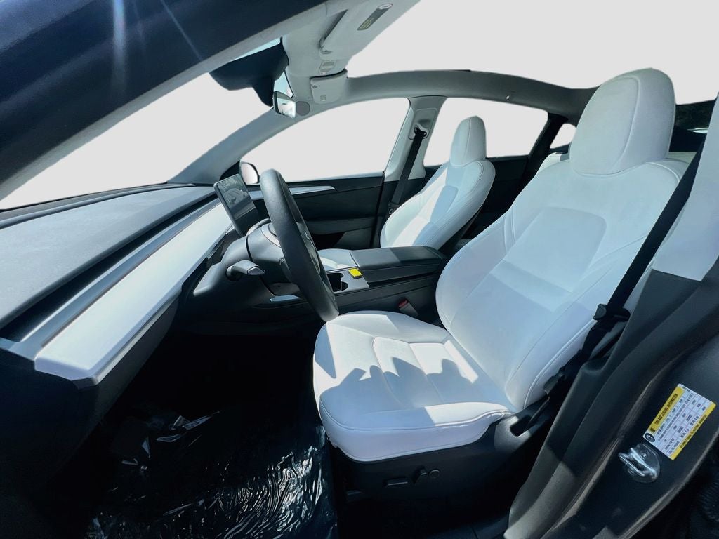 2025 Tesla Model Y Long Range