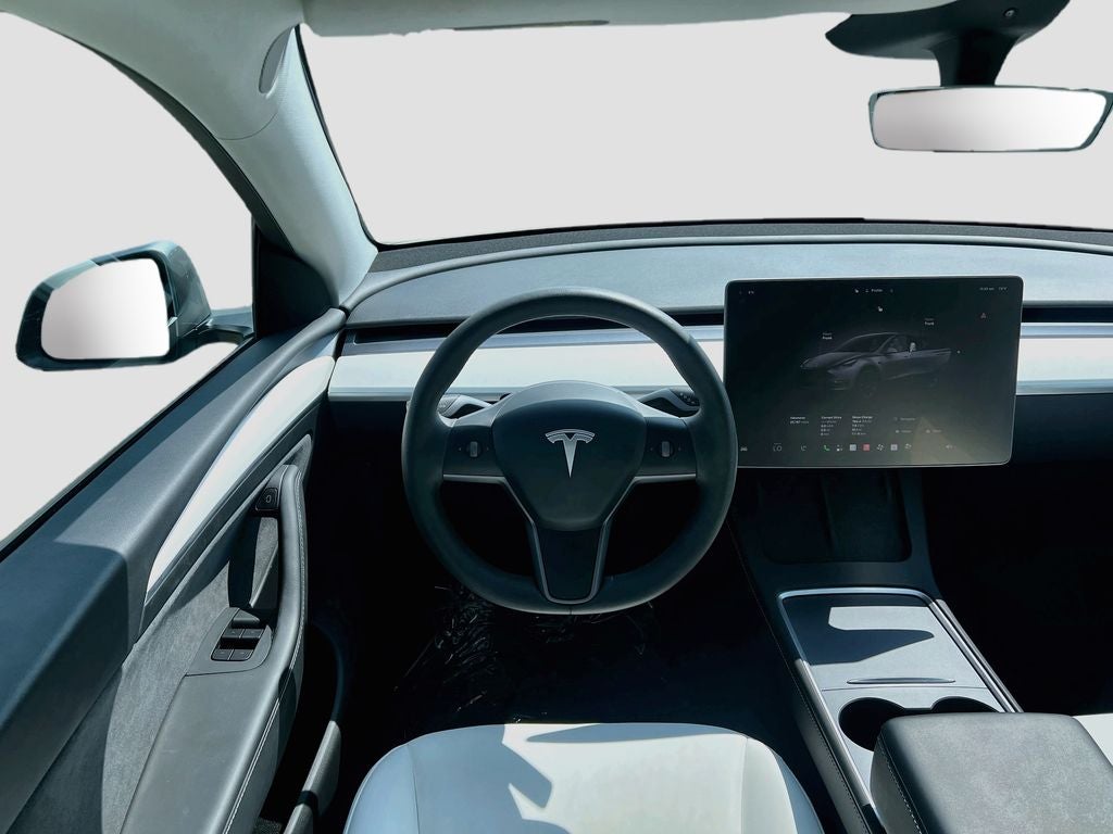 2025 Tesla Model Y Long Range