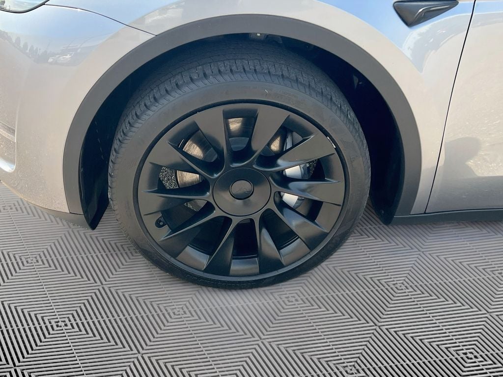 2025 Tesla Model Y Long Range