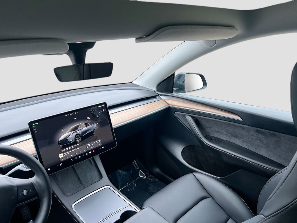 2025 Tesla Model Y Long Range