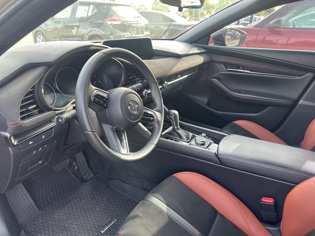 2024 Mazda Mazda3 2.5 Carbon Turbo
