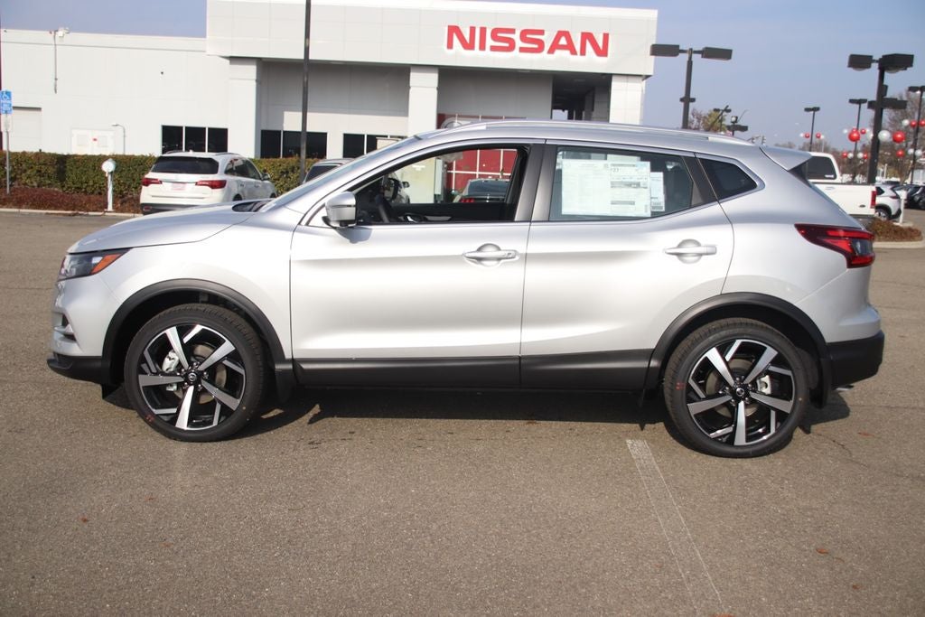 2022 Nissan Rogue Sport SL