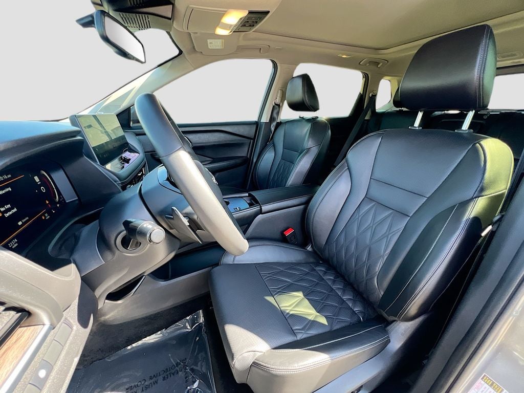 2025 Nissan Rogue Platinum
