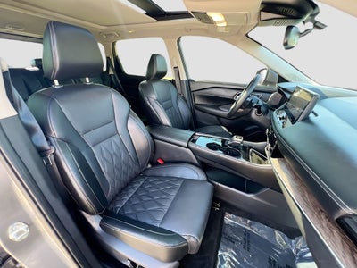 2025 Nissan Rogue Platinum