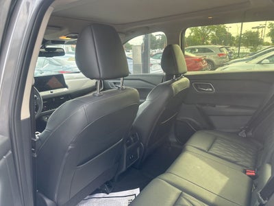 2025 Nissan Rogue Platinum