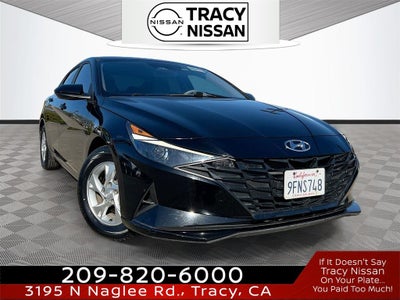 2023 Hyundai Elantra SE