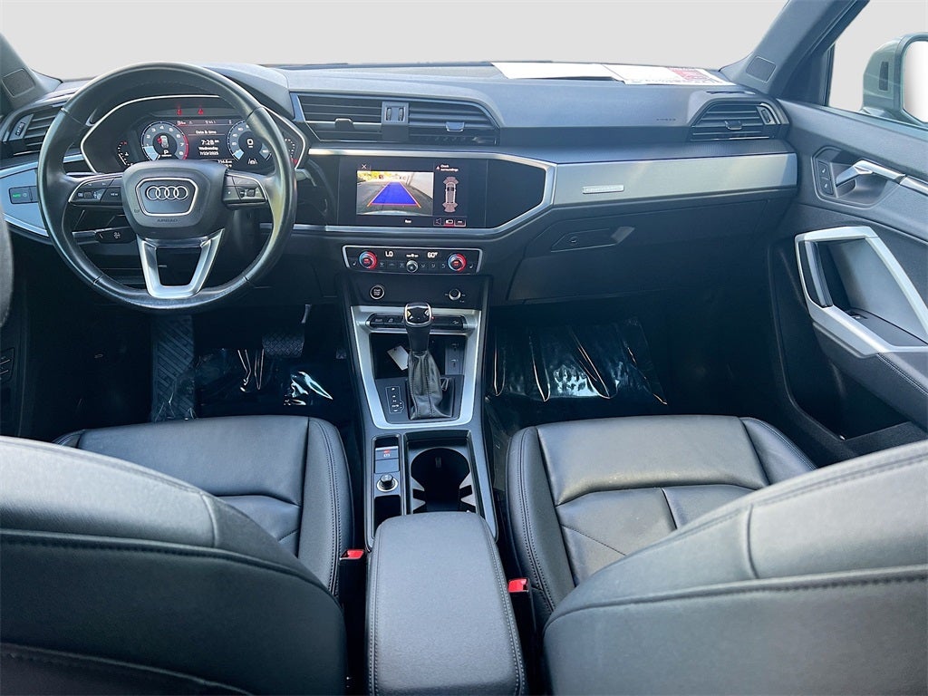 2022 Audi Q3 Premium quattro