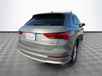 2022 Audi Q3 Premium quattro