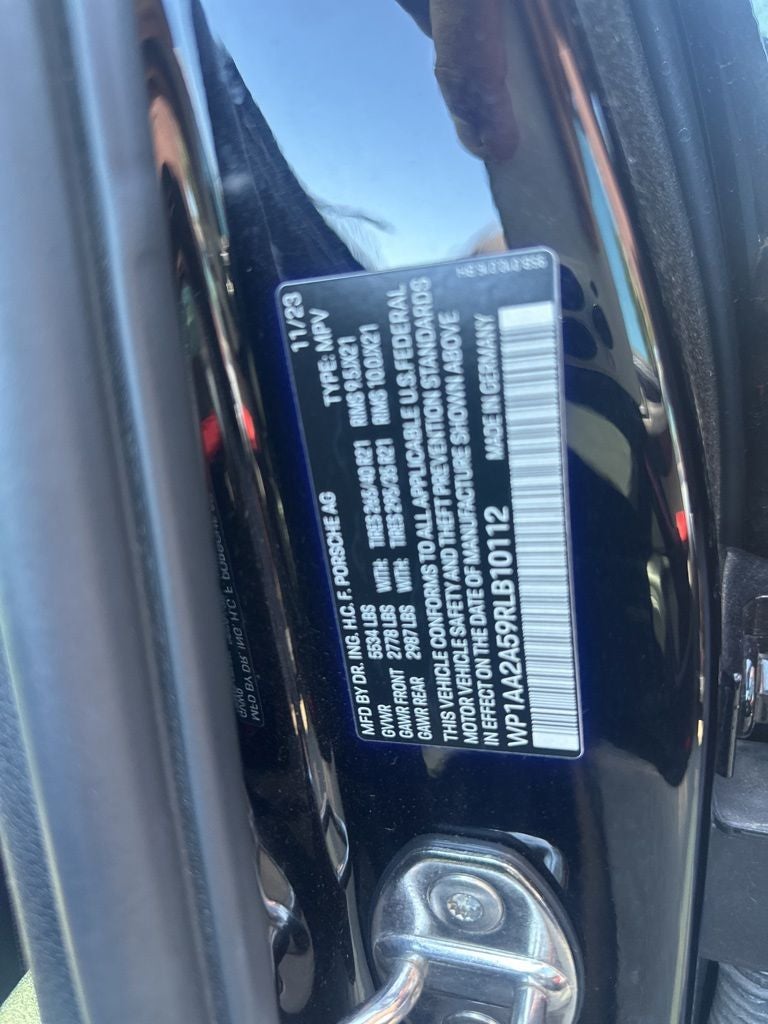 2024 Porsche Macan Base