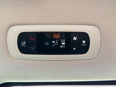 2020 Chrysler Voyager L
