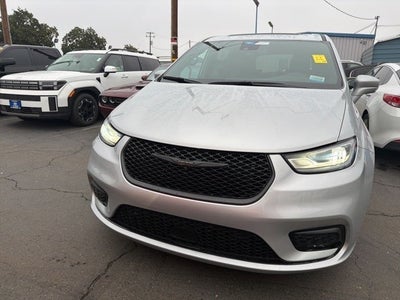 2022 Chrysler Pacifica Hybrid Limited