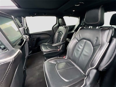 2022 Chrysler Pacifica Hybrid Limited