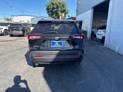 2020 Toyota RAV4 Hybrid XLE