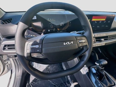2026 Kia K4 LX