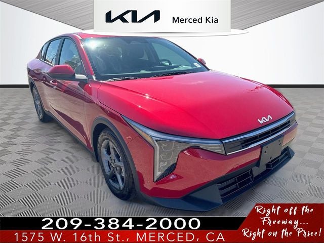 2026 Kia K4 LXS