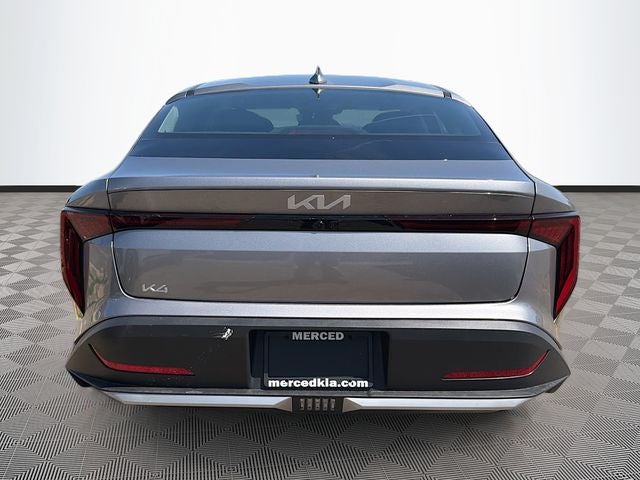 2026 Kia K4 EX