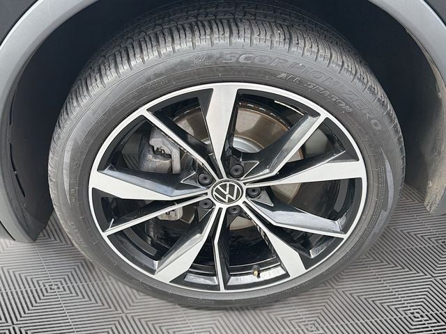 2022 Volkswagen Tiguan 2.0T SEL R-Line