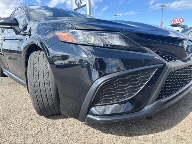 2023 Toyota Camry Hybrid SE