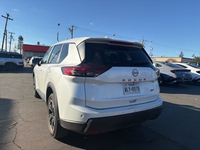 2024 Nissan Rogue SV