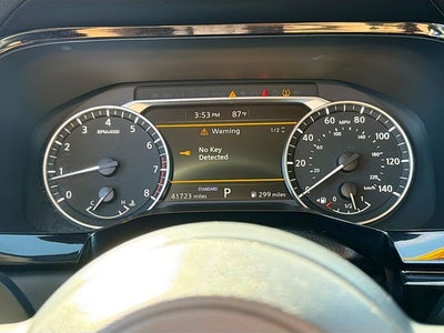 2025 Nissan Pathfinder SV