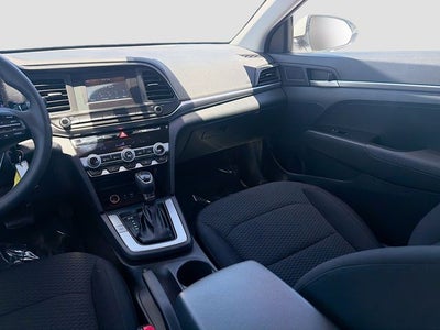 2020 Hyundai Elantra SE