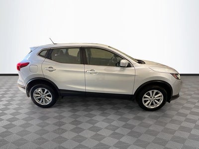 2017 Nissan Rogue Sport S
