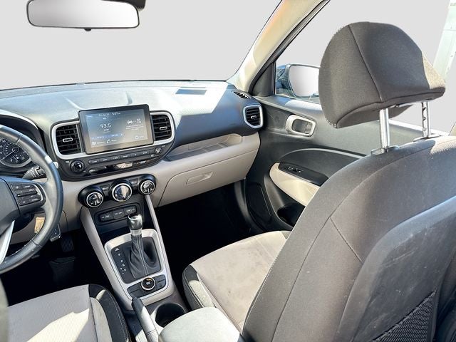 2022 Hyundai Venue SEL