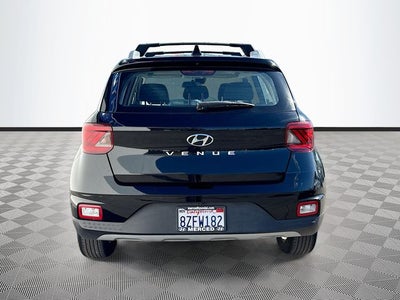 2022 Hyundai Venue SEL