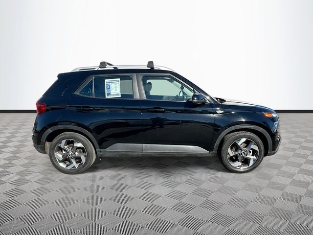2022 Hyundai Venue SEL