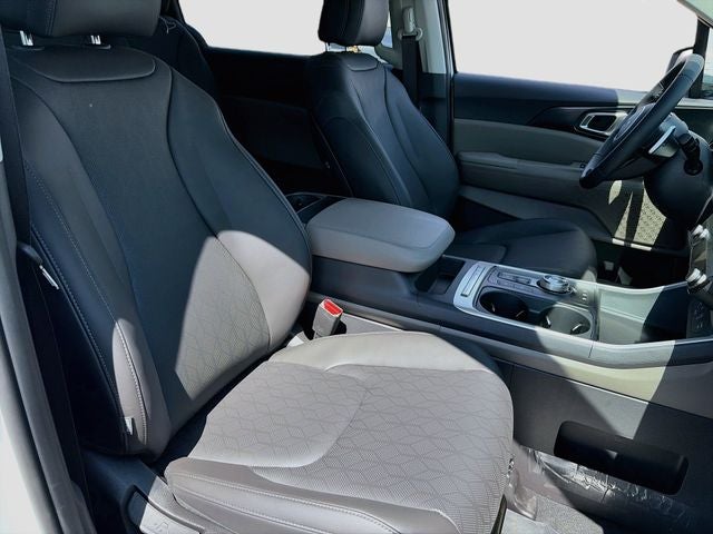 2026 Kia Carnival Hybrid LXS