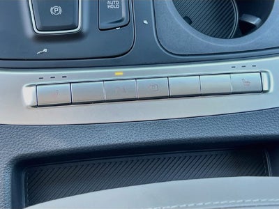 2027 Kia Carnival Hybrid LXS