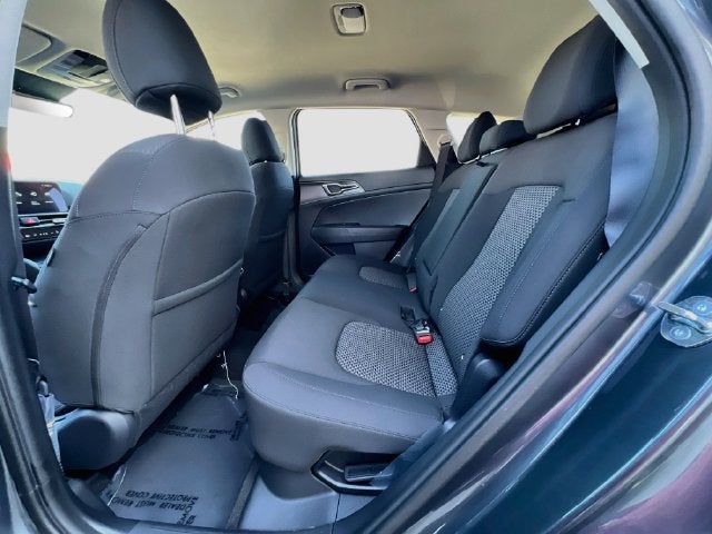 2027 Kia Sportage Hybrid LX