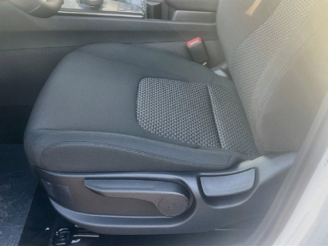 2027 Kia Sportage Hybrid LX