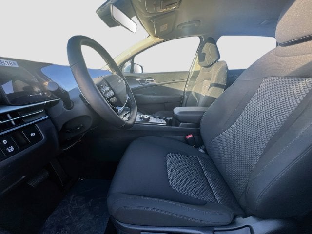 2027 Kia Sportage Hybrid LX
